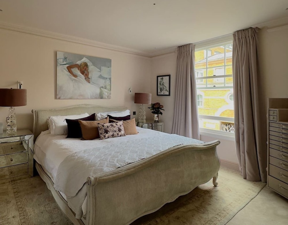 Luxury House Next To Chelsea Battersea Park