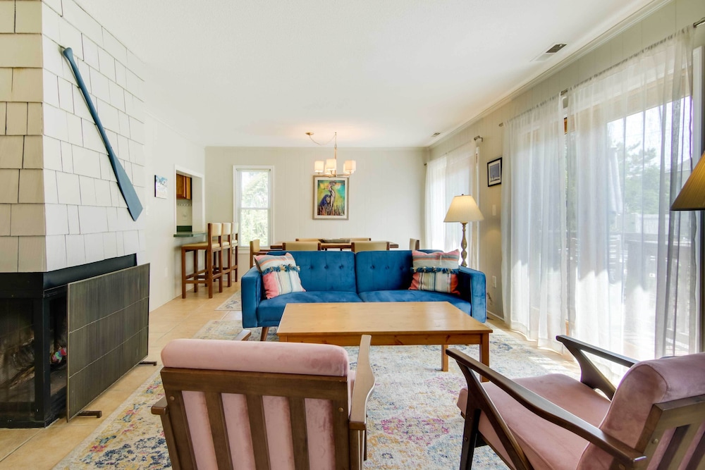 Walk to Beaches: Family Getaway in Bethany Beach!