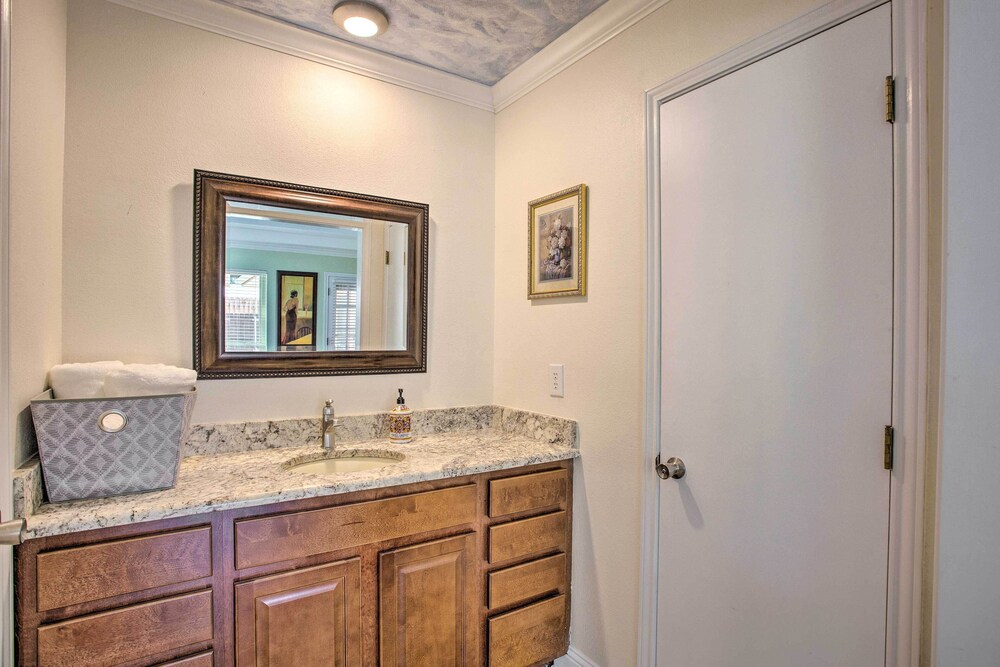 Peaceful Waxahachie Home w/ Private Backyard! view 4