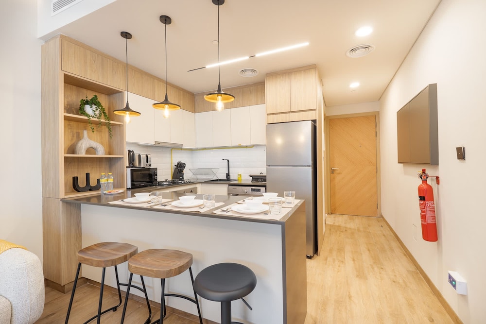 Classic Flat in JVC That Sleeps 2