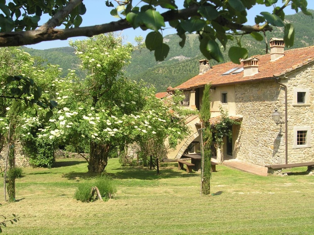 Tranquil Retreat in Serignana view 5
