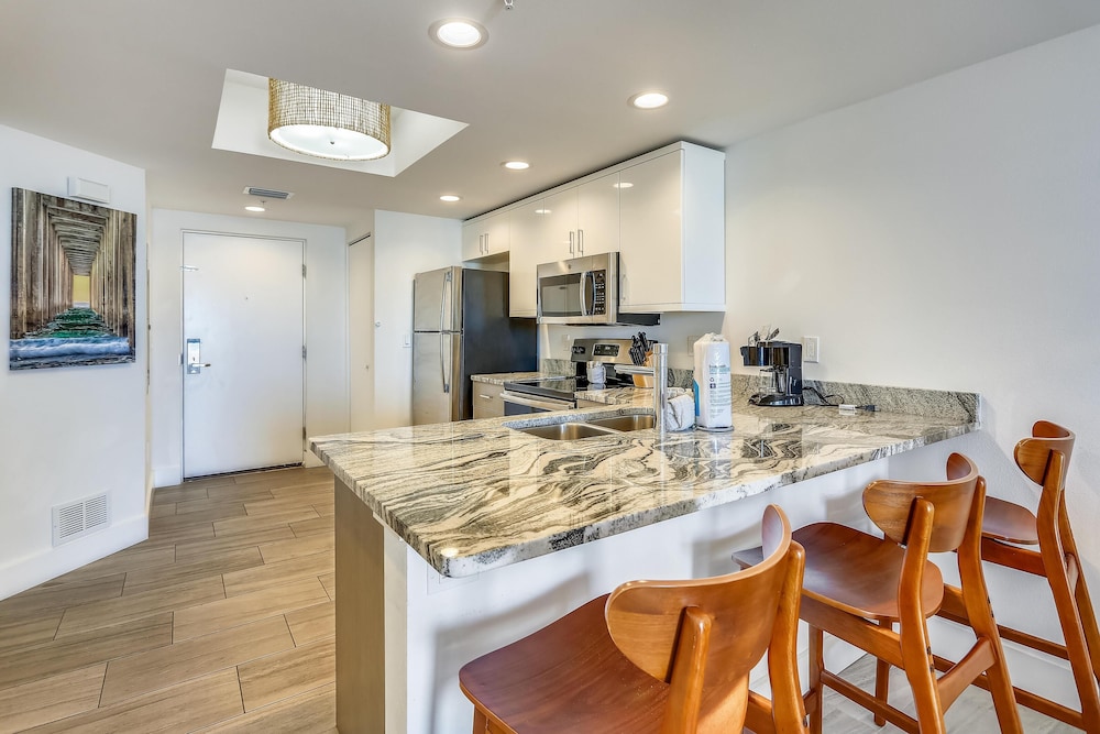 Oceana 202 West