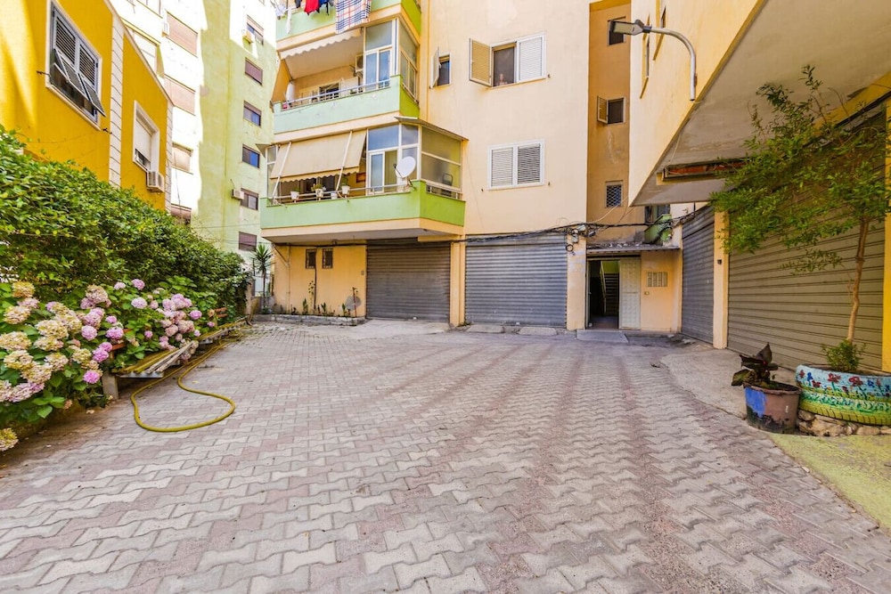 Bright Comfy 2BR Apartment by the Adriatic