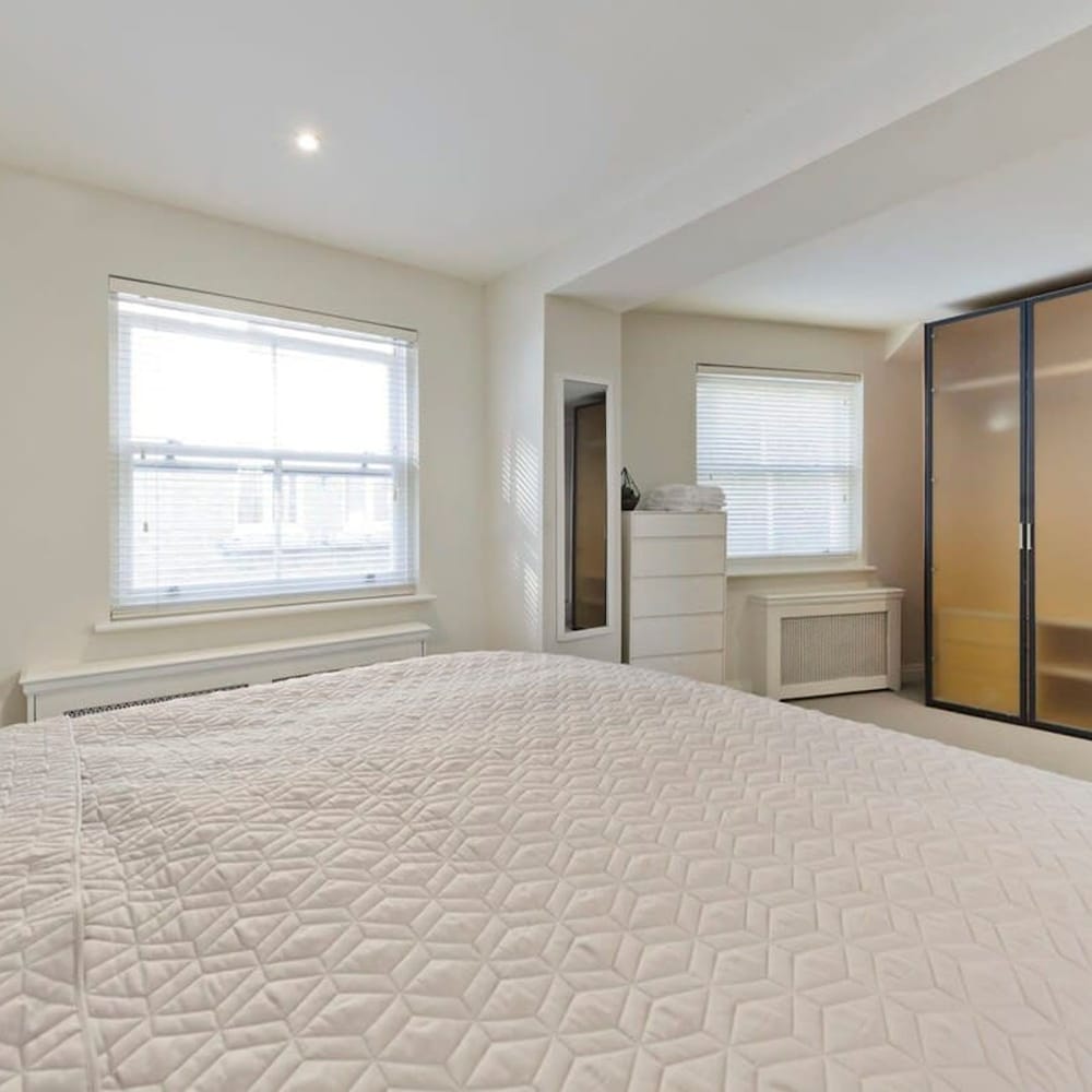 Sweet Marble Arch 2 Bedroom Mews House
