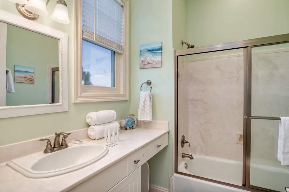 Beach Walk Retreat Heated Pool Golf Views Main Guest House Sleeps 15