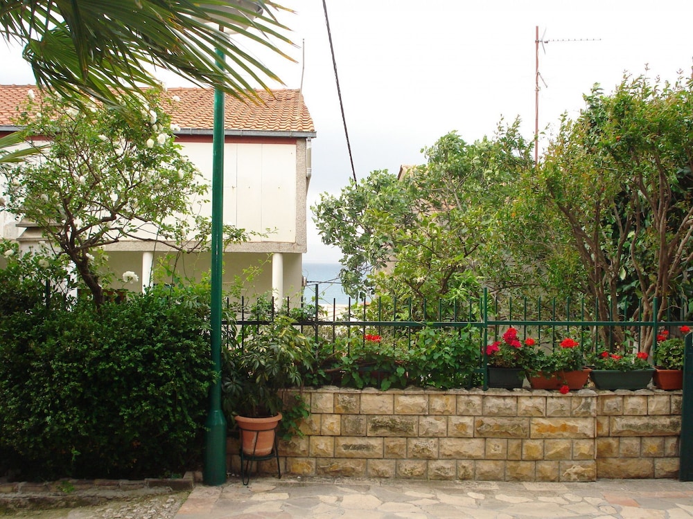 Podstrana Vacations - Marija - 120 m From the Beach - A1 - Property Image 38