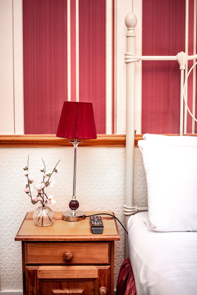 Trivelles Waterhall Country Hotel - Gatwick