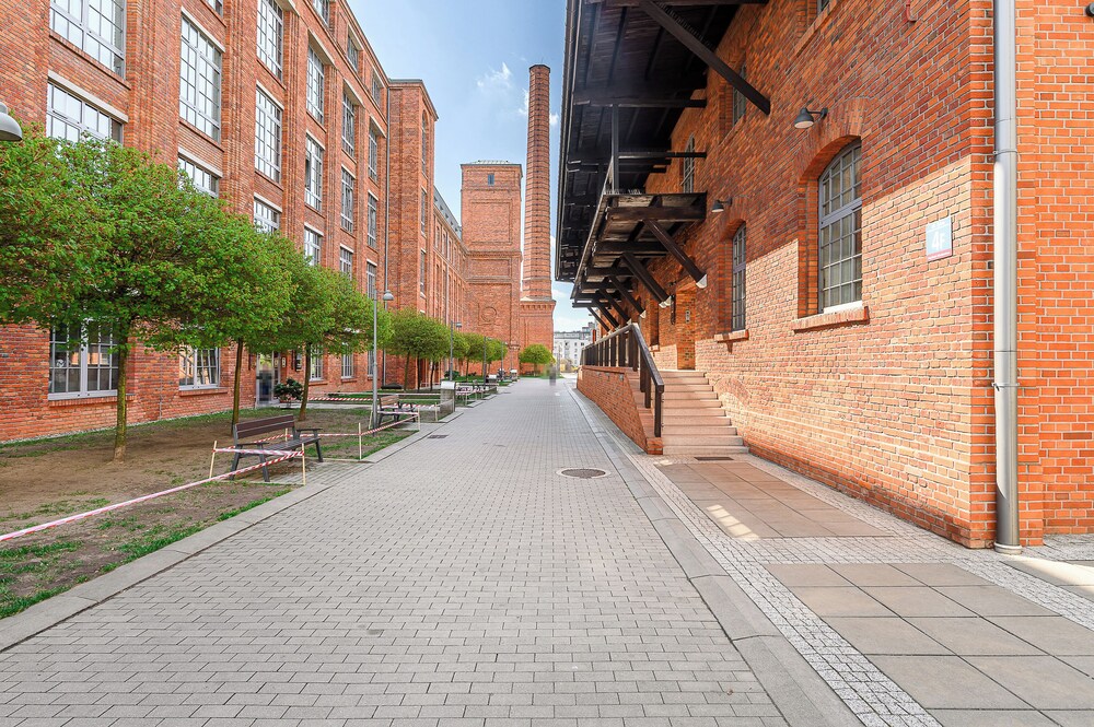 Lumina stylish apartment with parking