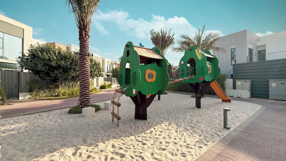 Arabian Ranches 3 Luxury 4 Bedroom Villa