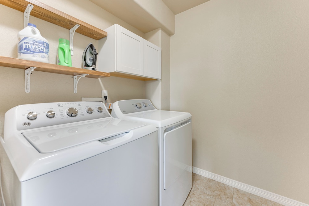 Explore Pikes Peak & Colorado Springs: Family Home