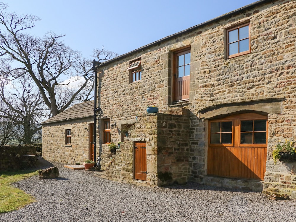 Old Hall Byre