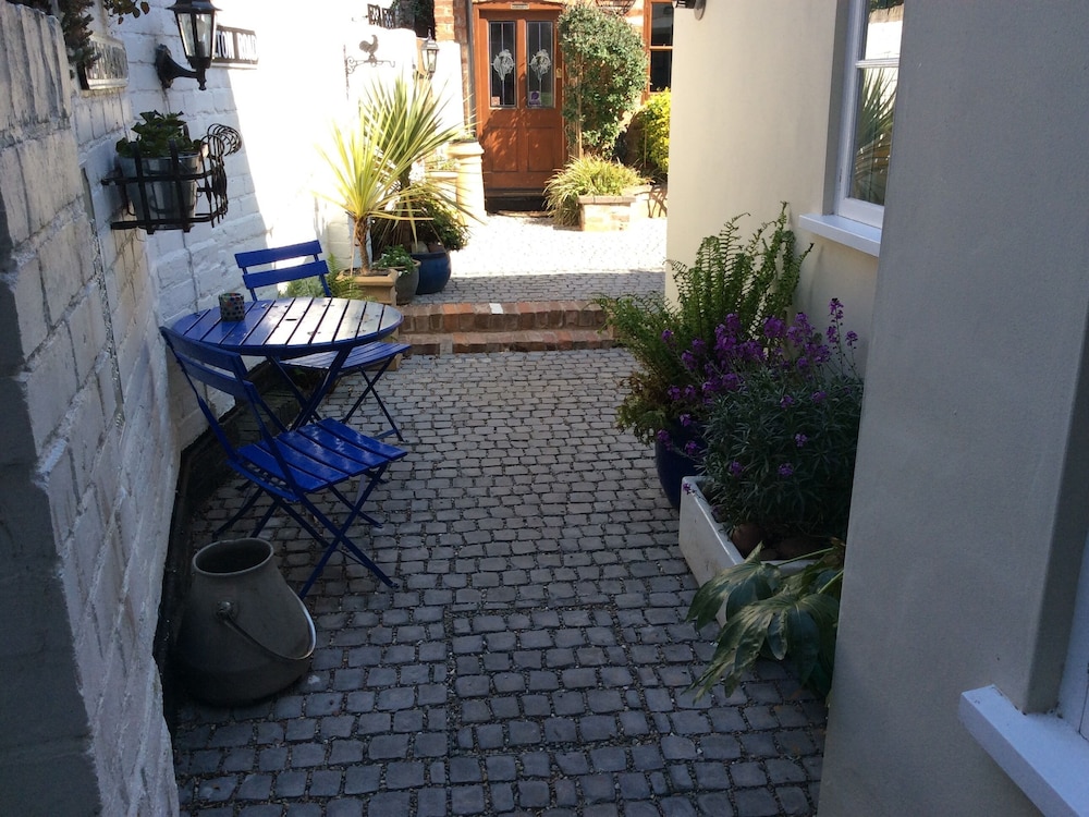 Old Street B&B