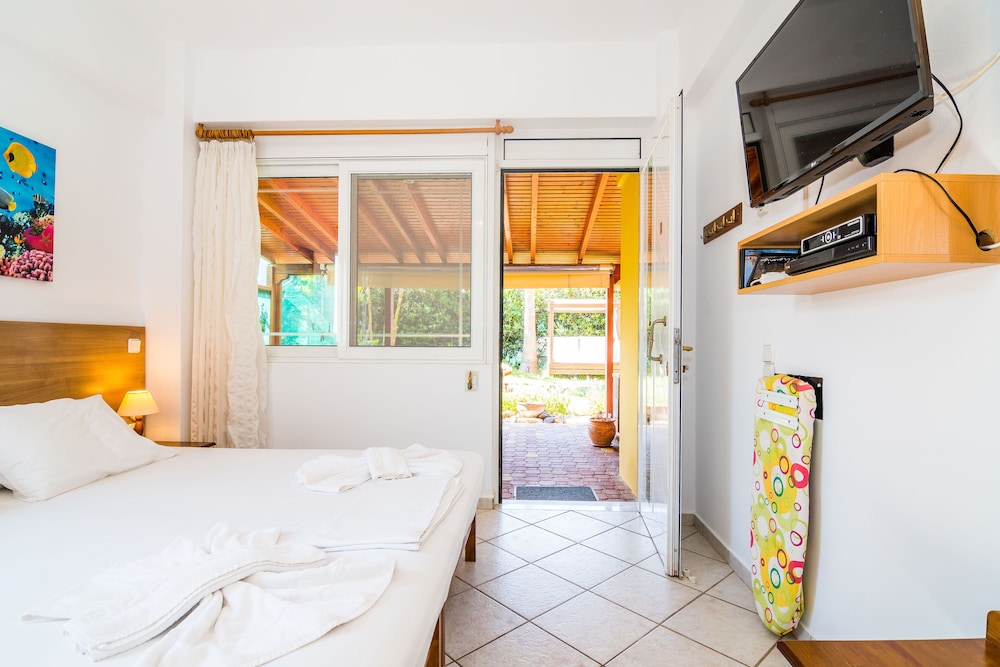 Thalassa Apartments