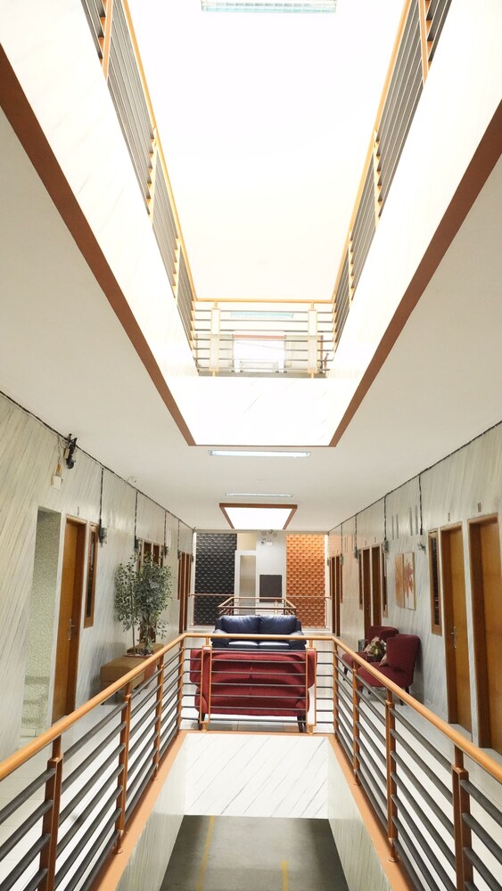 Hotel Tiga-Er Syariah Karawang