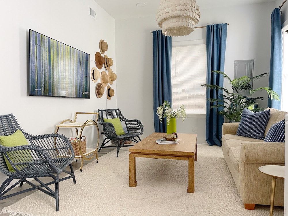 Stylish 1900s Renovated Apartments