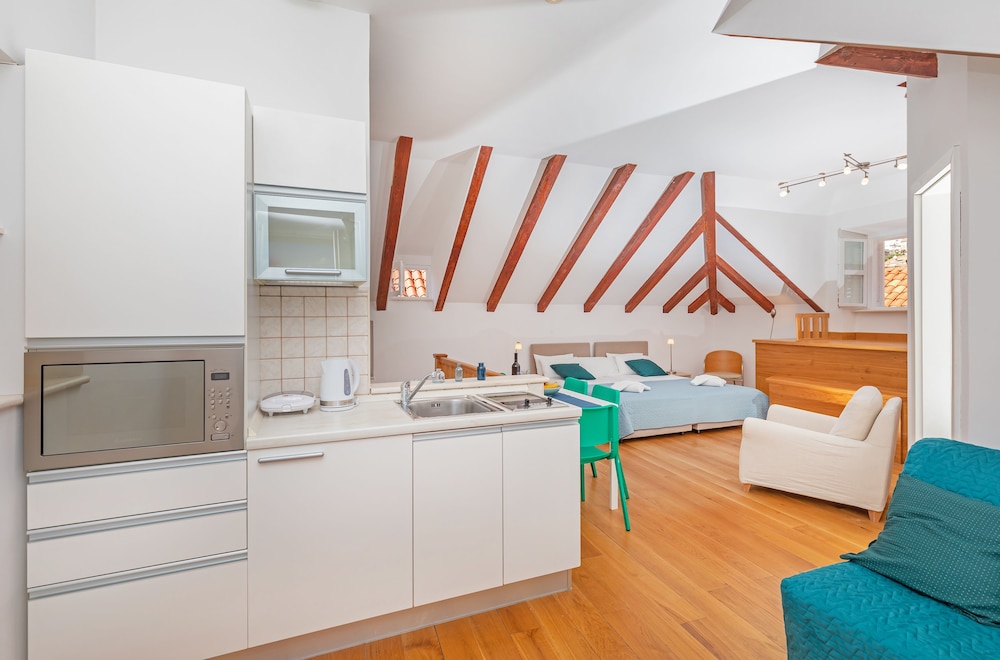 Apartments Feri