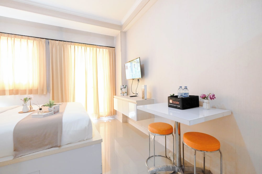 Strategic Studio Apartment Signature Park Grande Near Ciliwung Lrt Station