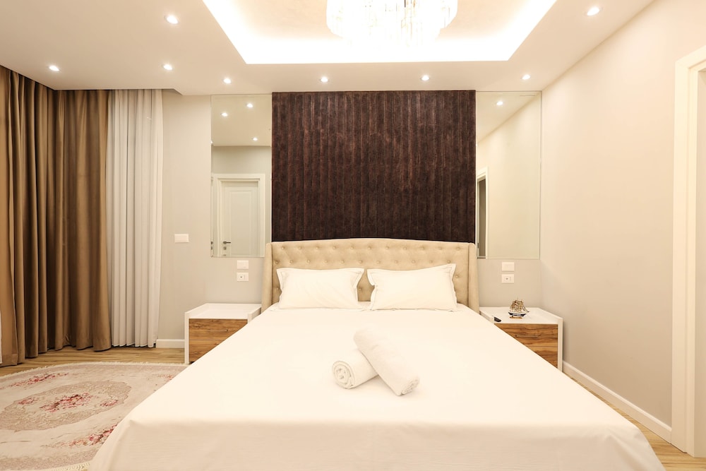 Grandstay Apartments 16