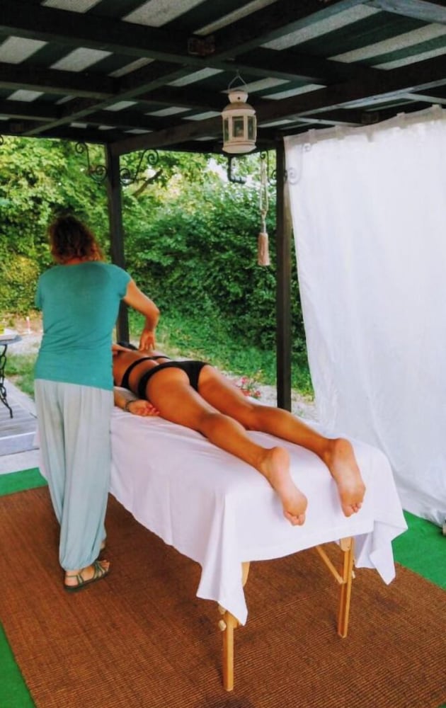 NOTTE ROSA SUITES & RELAX