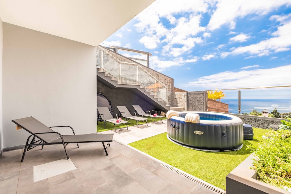 Villa Vellure by Homie