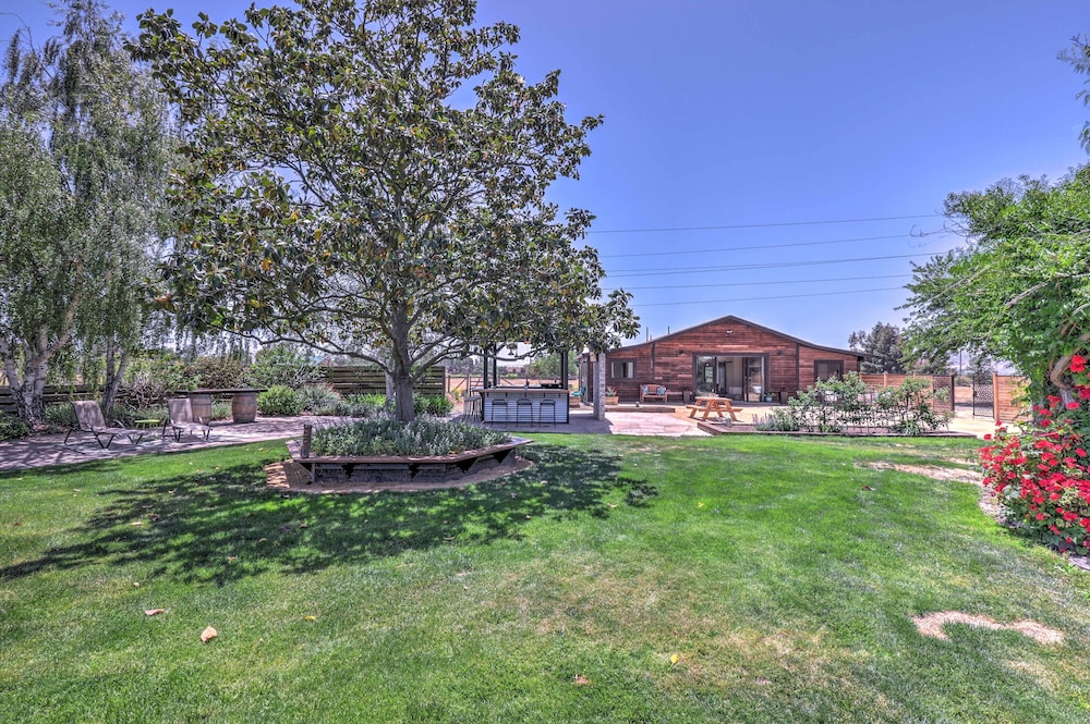 Stunning Wine Country Gem With Hot Tub Patio! - Property Image 11