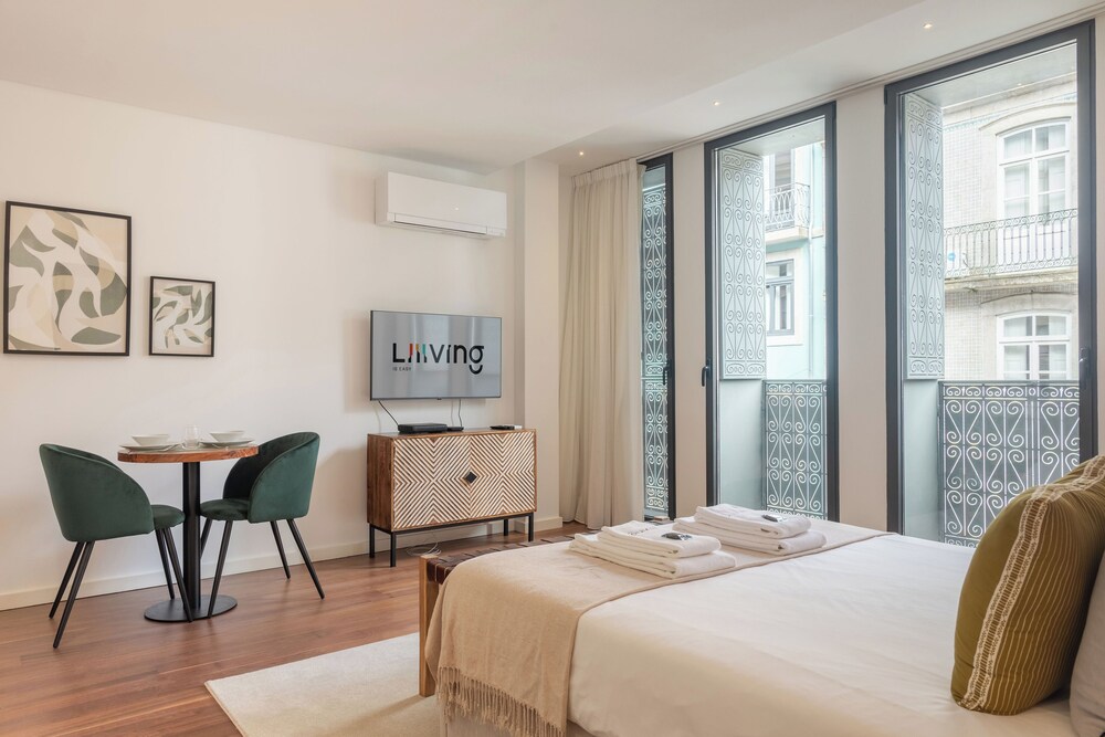 The Prestige Apartment 1F
