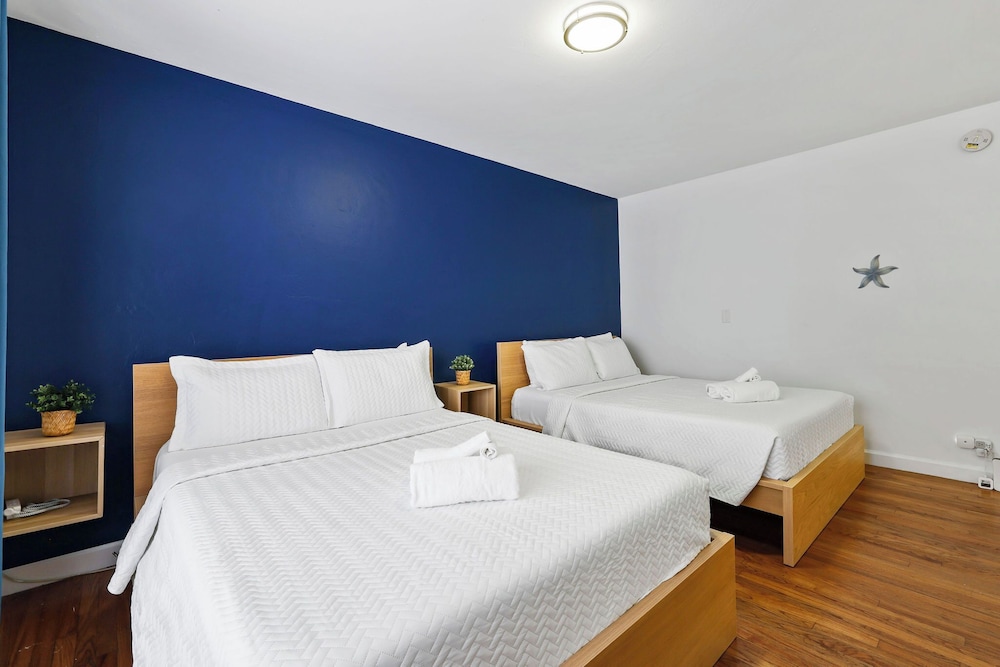 Harding Avenue Apartments by Andes STR
