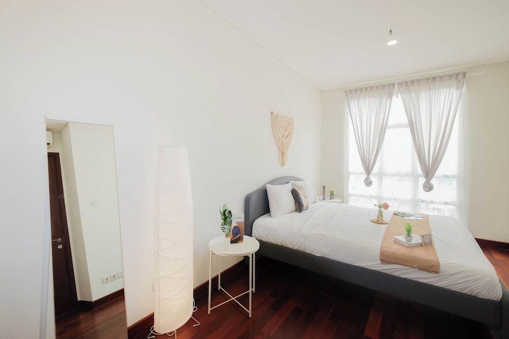 Boho Touch 2Br Apartment With Extra Room At Lucky Tower Residence