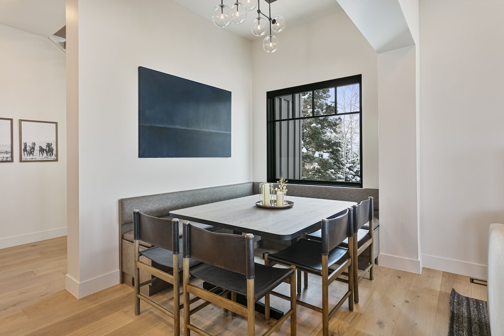 50 - Six Bedroom with Spa Stag Lodge 6 Condo