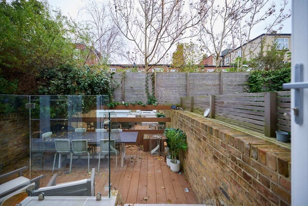 outdoor bbq area