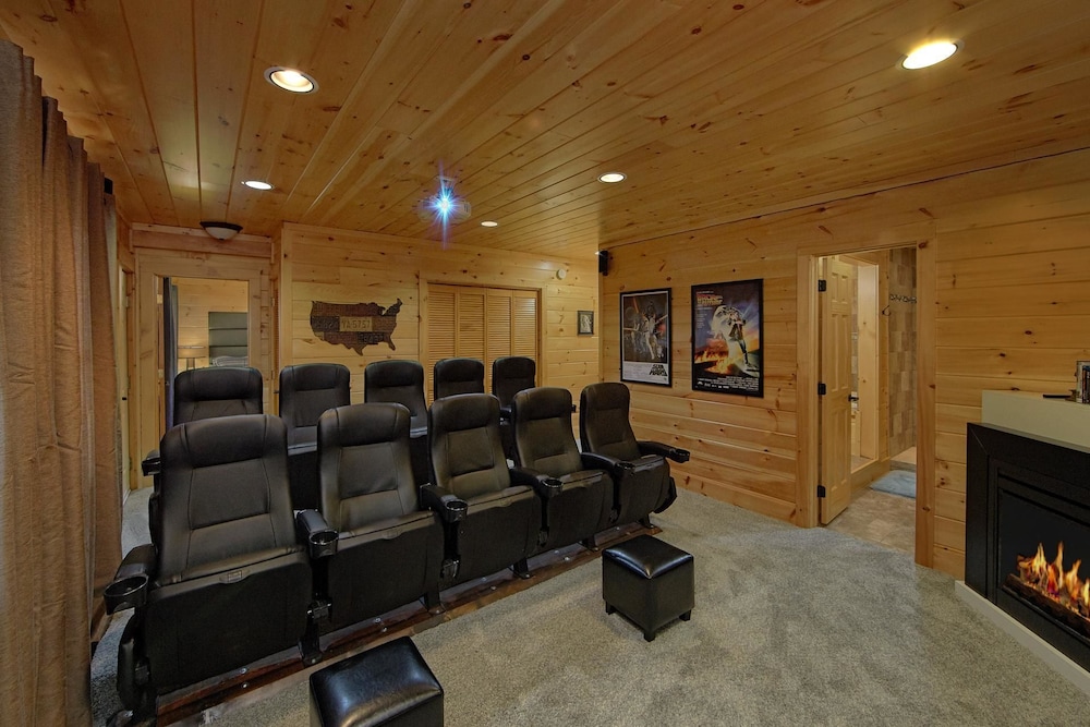 Grand View Apartment 4