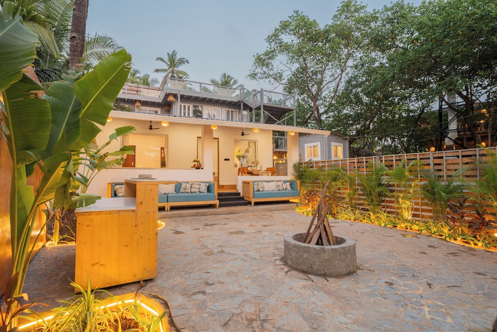 ELIVAAS House of Neptune 1 BHK Boutique