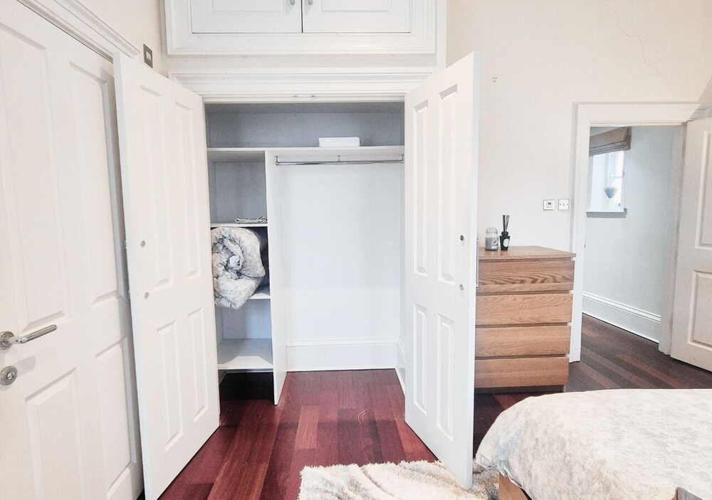Luxurious & Spacious 2BR