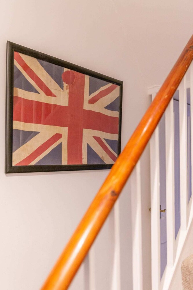 Spacious 3 Bedroom House With Garden - Hammersmith