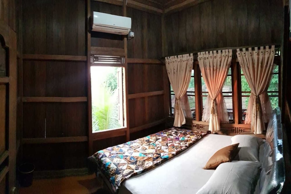 T-Rooms Homestay Bandara view 3
