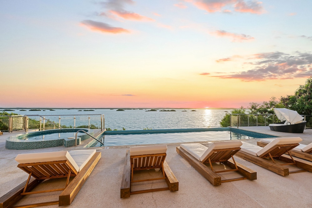 Alta Bella Villa w Nordic Spa Concierge