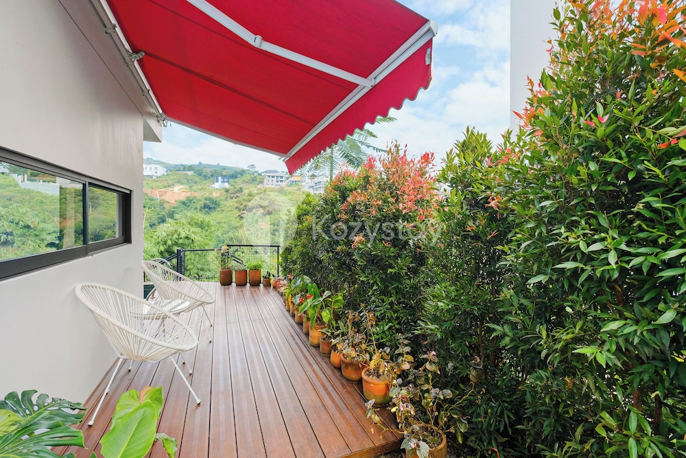 Aura Villa by Kozystay - Bandung