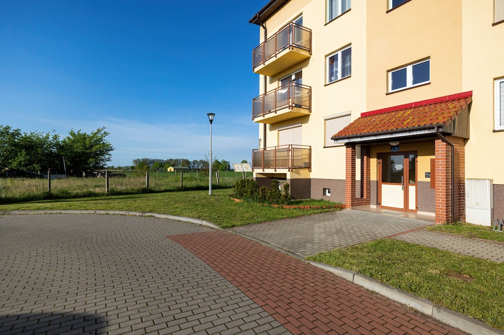 Wrzosowo 72 Apartments by Renters view 5