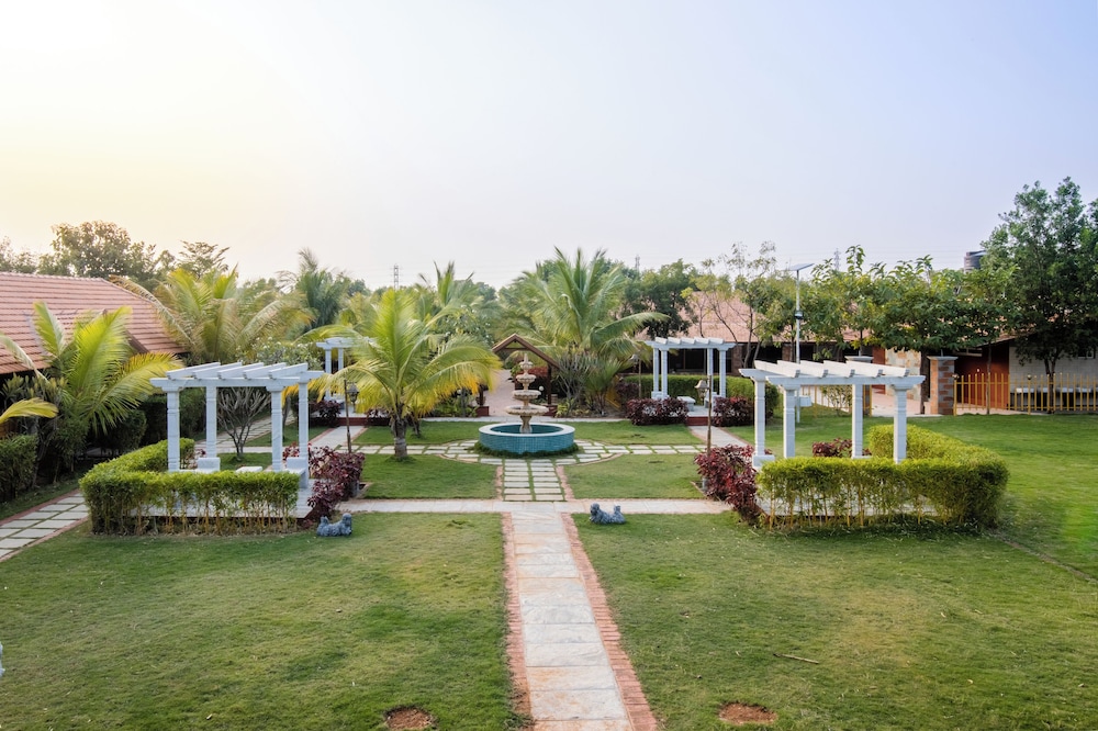 Brown Town Resort & Spa