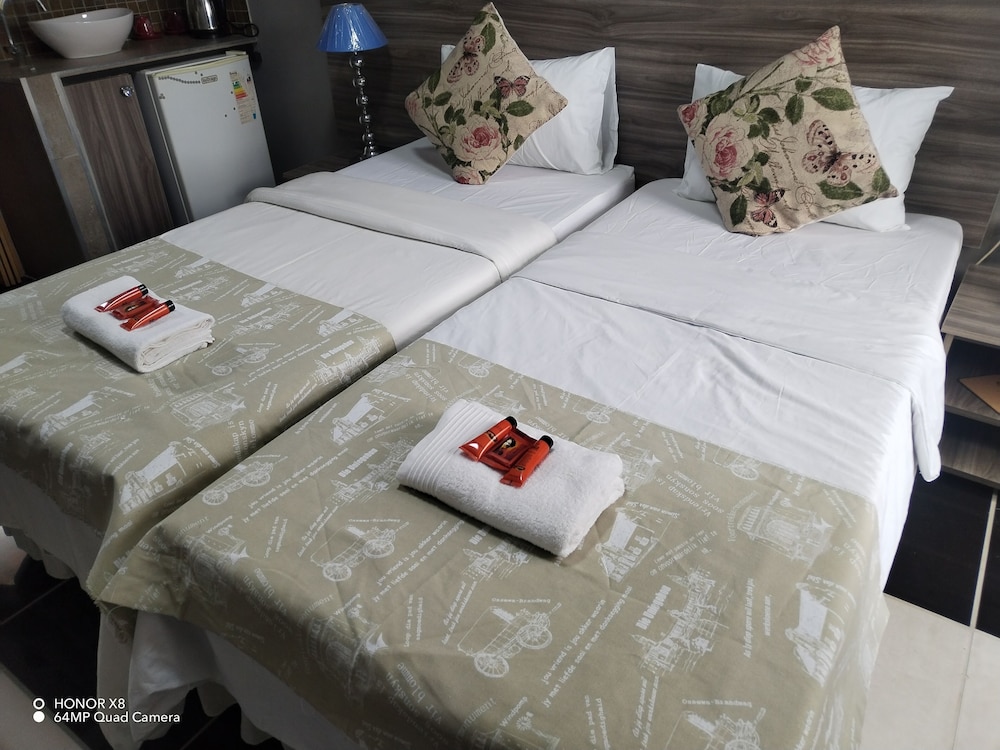 Room in B&B - Home of Peace and Tranquility