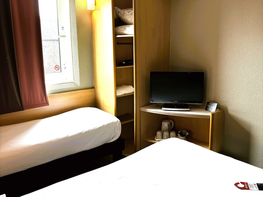 Carlisle Vacations - ibis Carlisle - City Centre - Property Image 2
