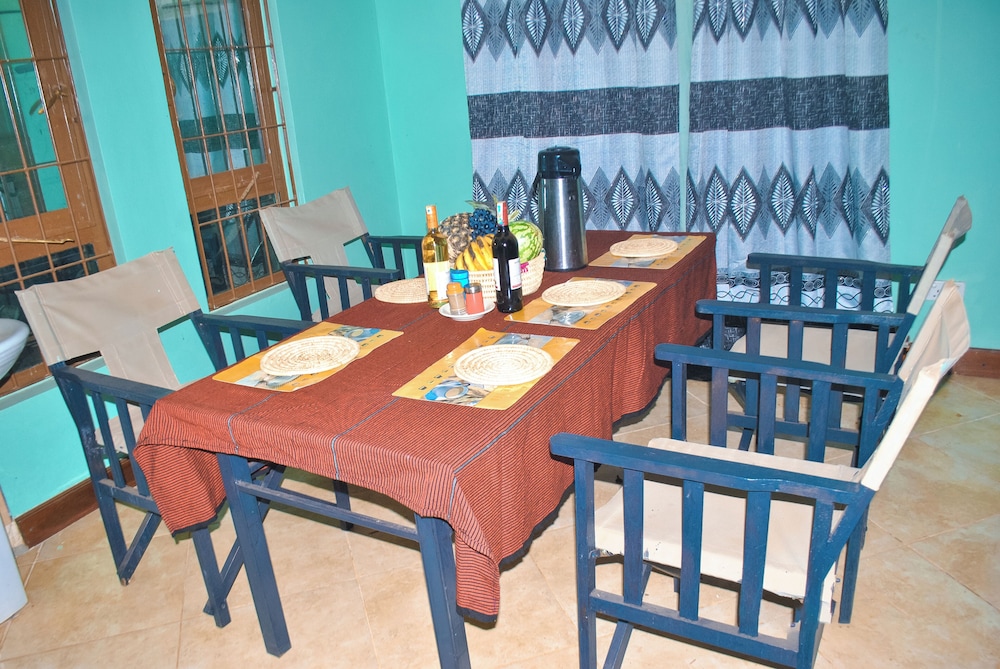 Ngorongoro Villa and Restaurant Karatu view 4