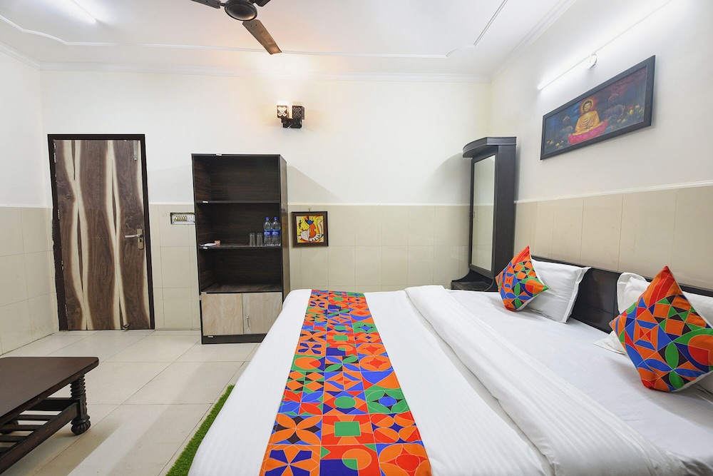 Fabhotel Shiv Palace