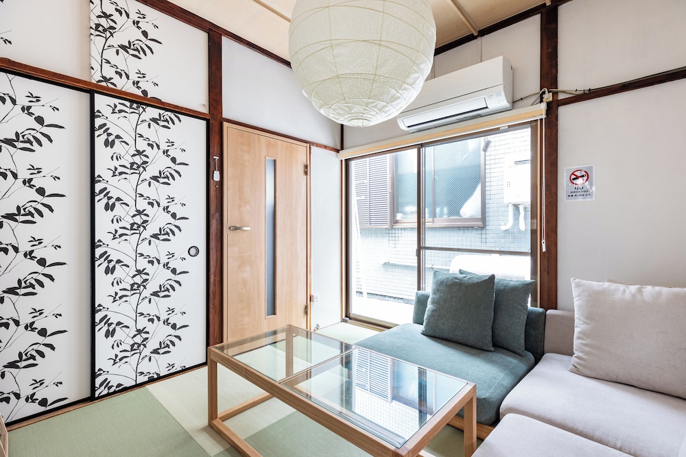 Yayoicho 1 House