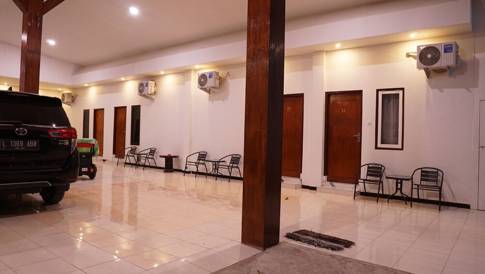 Jazz Room Kampung Inggris Syariah