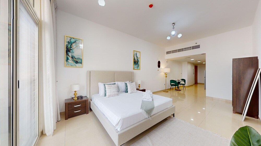 Al Meydan - Uniestate Millennium Tower 308