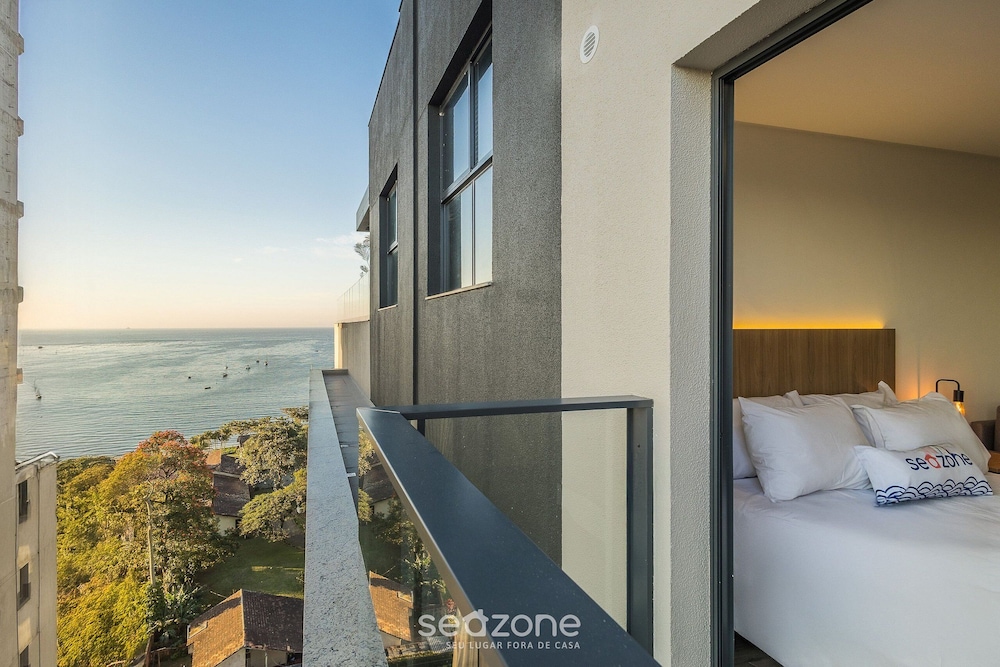 Studios With Side Sea View at Penha Spot PSO - L