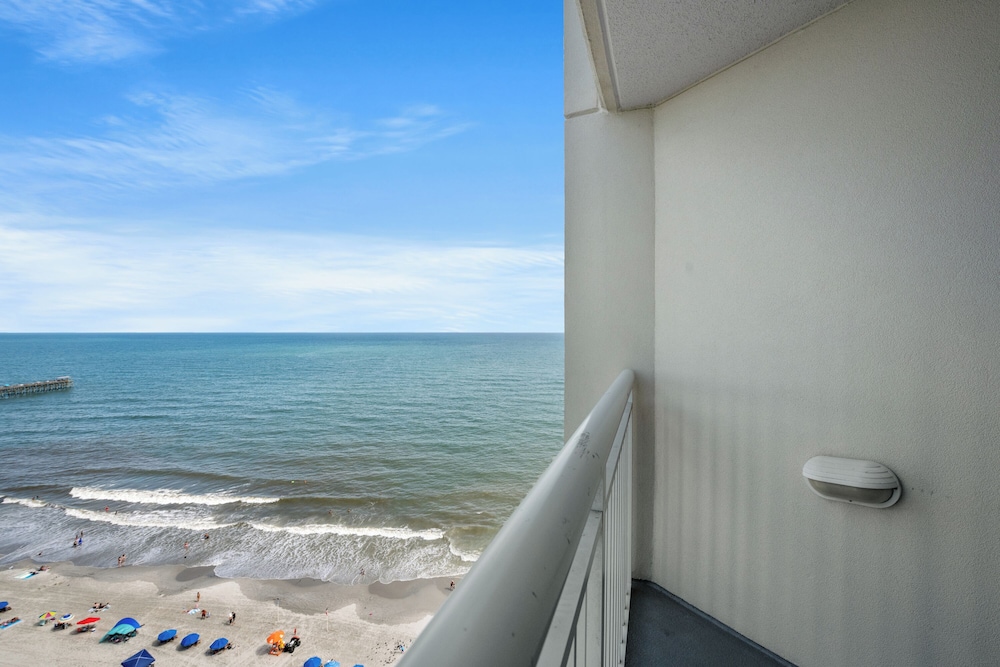 Units at Sandy Beach Resort by Elliott Beach Rentals