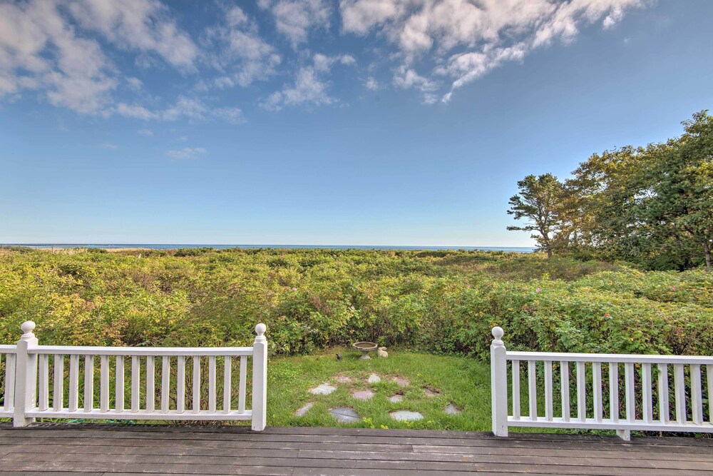 Expansive Beachfront Retreat w/ Outdoor Shower - Property Image 34