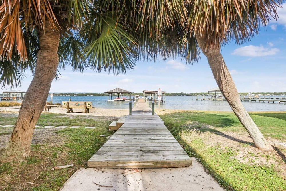 Heron Landing 14- Beach Access on Little Lagoon view 3